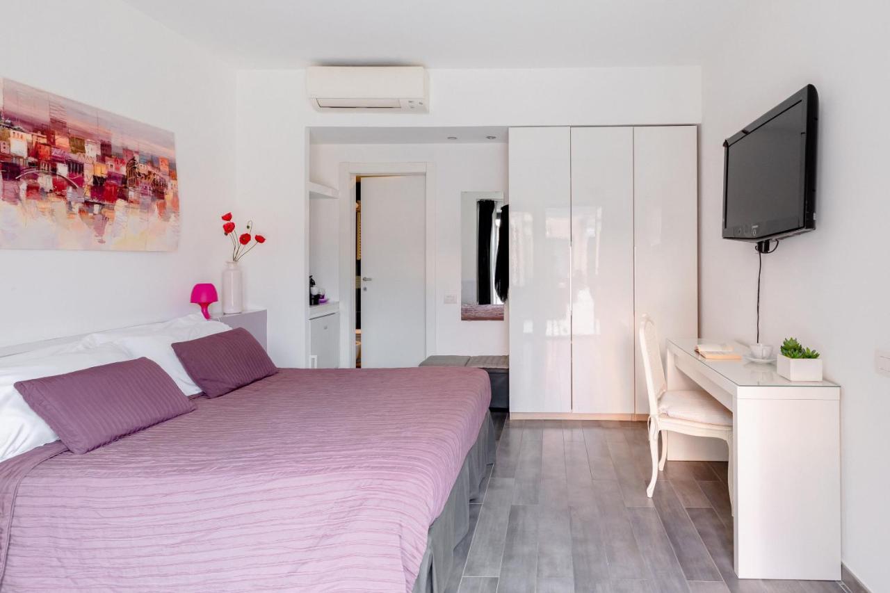Rhome Accomodation Rome Bagian luar foto