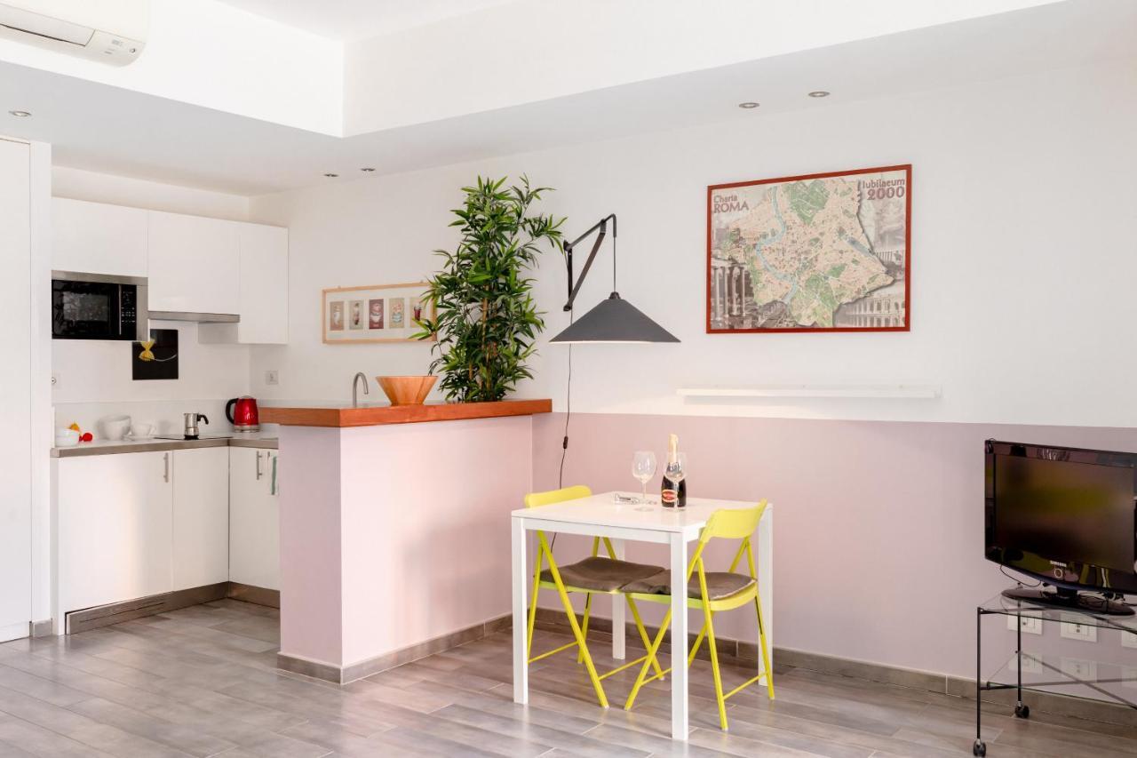 Rhome Accomodation Rome Bagian luar foto